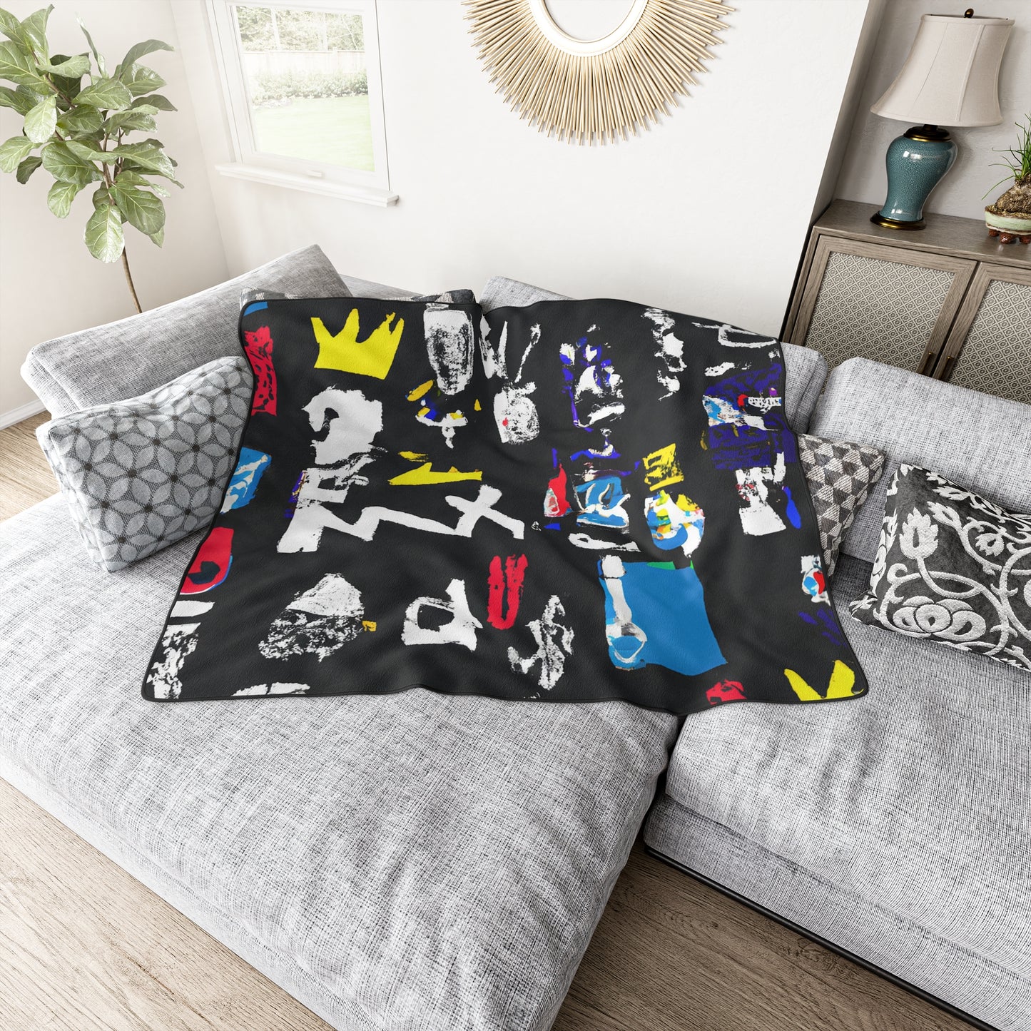 Munie Mildred - Ultra-Soft Fleece Blanket