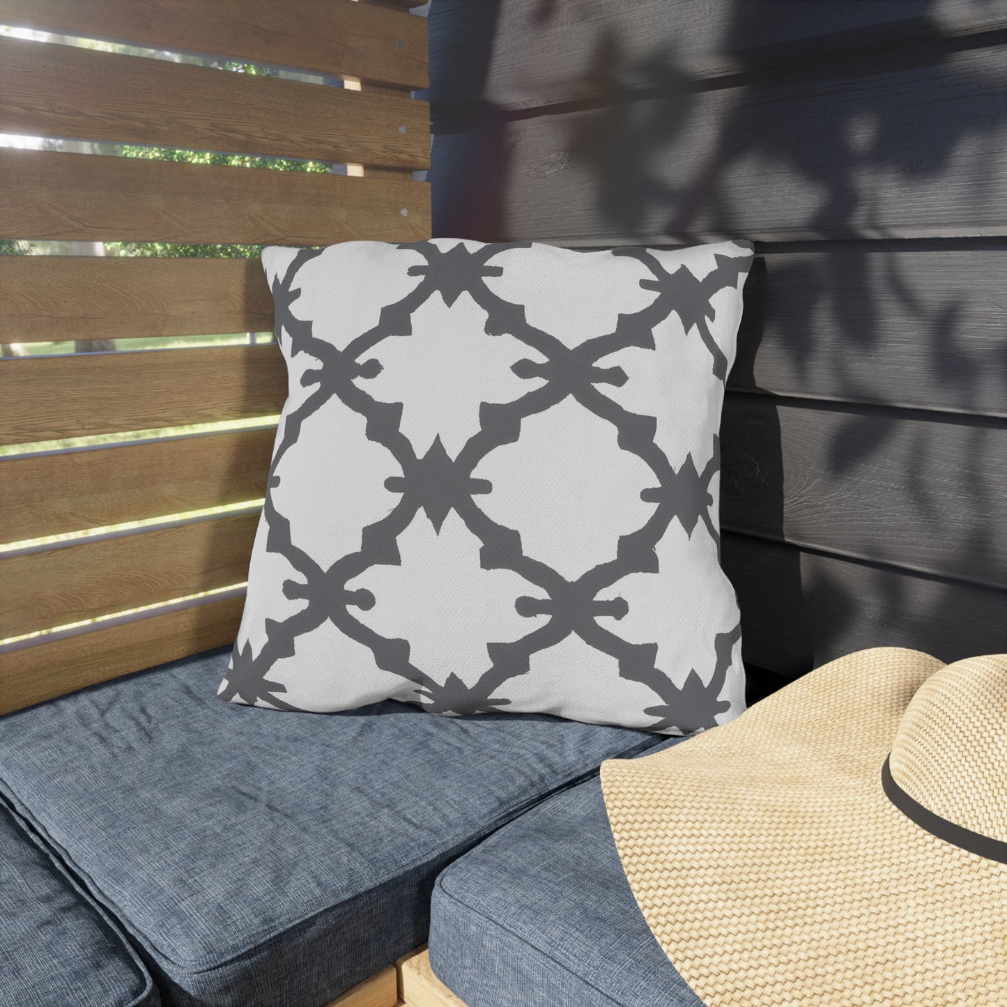 Iristo Winona - Outdoor Art Pillow