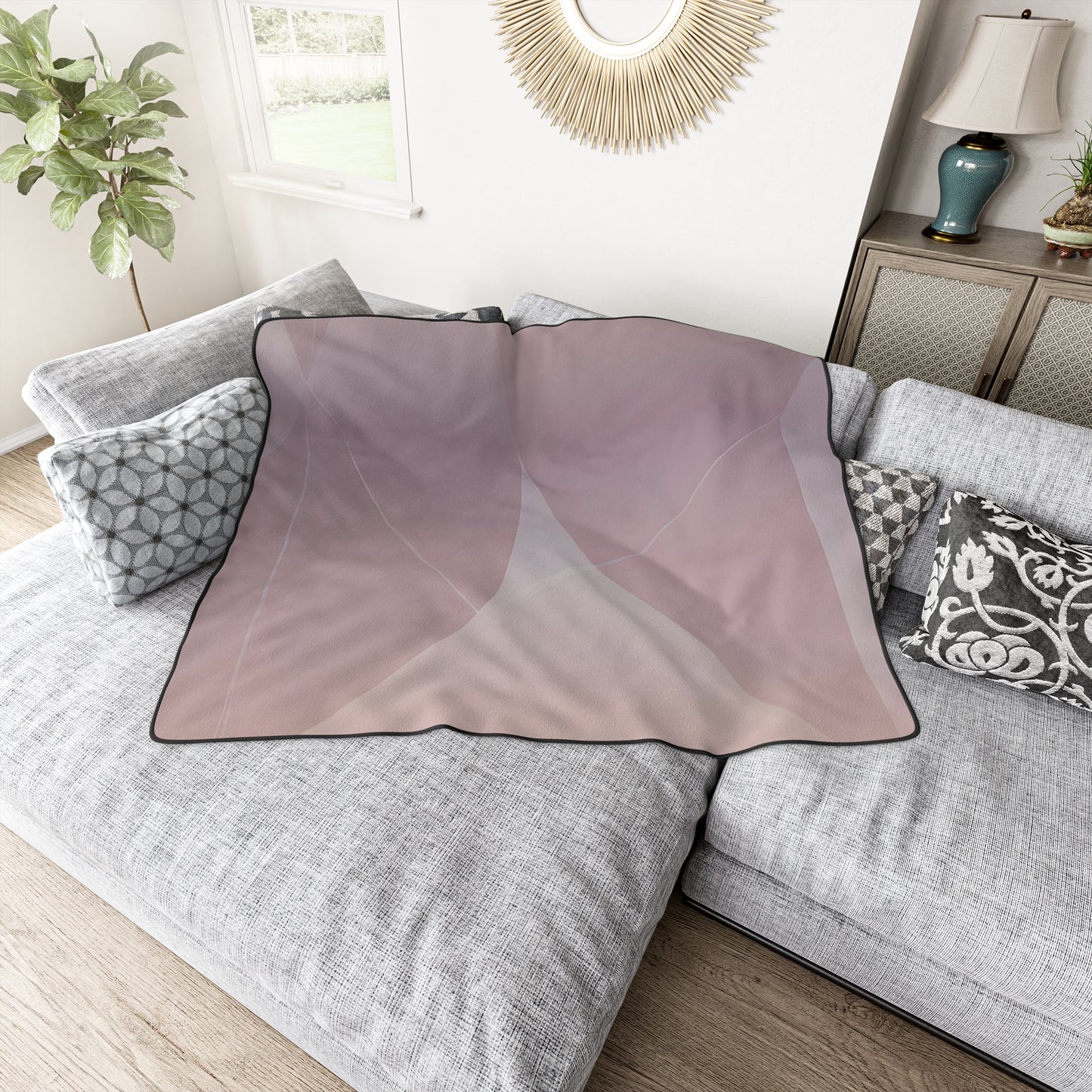 Grada Winfield - Ultra-Soft Fleece Blanket