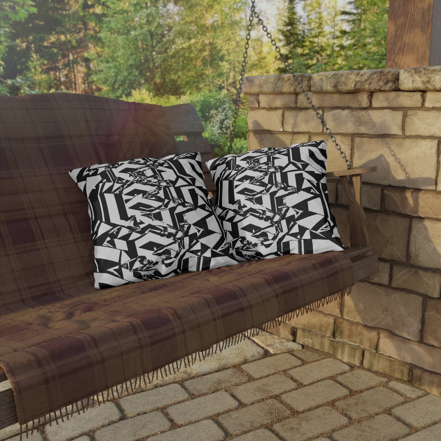 Metriqué Winifred - Outdoor Art Pillow