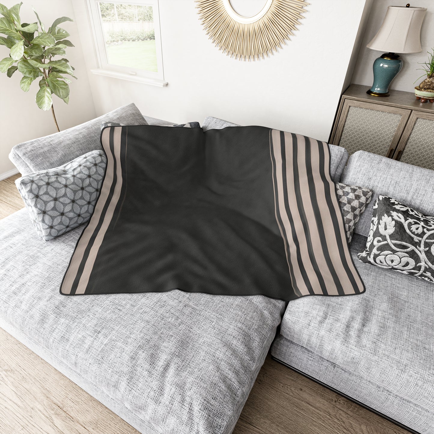 Lino Miles - Ultra-Soft Fleece Blanket