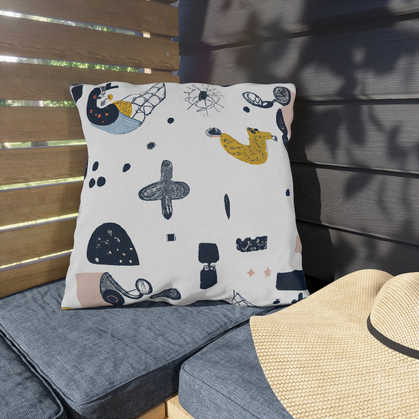 Gestura Winston - Outdoor Art Pillow